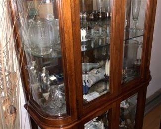Beautiful corner cabinet electricity complete