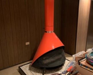Mid mod Dana fireplace excellent condition must bring cash and help to remove. $1900
