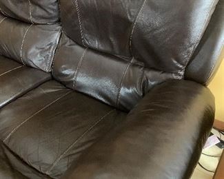 Another view of the leather reclining sofa 