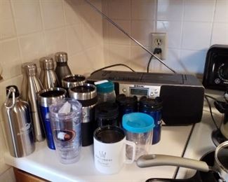 Drink bottles & tumblers, boombox
