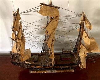 Model sailing ship
