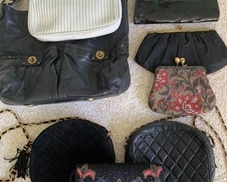 Handbag Collection https://ctbids.com/#!/description/share/310364