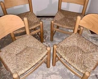 Set of 4 Cane Chairs https://ctbids.com/#!/description/share/309925