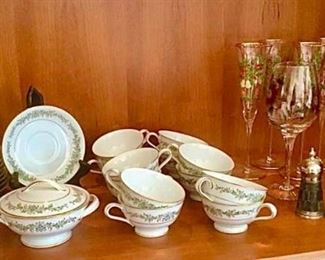 Noritake China Teacups https://ctbids.com/#!/description/share/309972