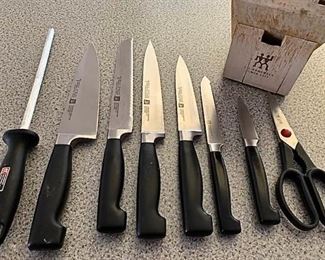 J.A. Henckels International Knife Set https://ctbids.com/#!/description/share/310056