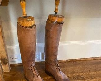 ANTIQUE WOOD BOOT FORMS & LEATHER BOOTS Maxwell  London 