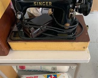portable Singer sewing machine (not a feather weight)