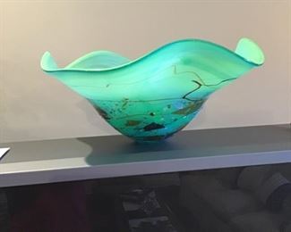 Art glass bowl