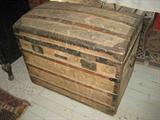 DOME TOP ANTIQUE TRUNK, NO INSERT, ORIGINAL INTERIOR AND EXTERIOR , HAS A FRENCH LABEL , 26X20X32