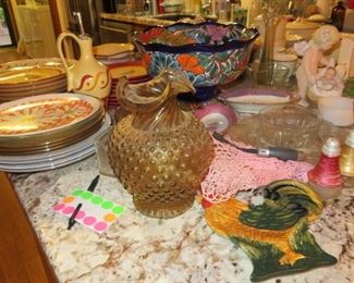 HOBNAIL VASE - KITCHEN ITEMS