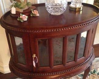 Oval display table 