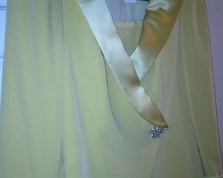 2-piece Lourdes Chavez yellow suit