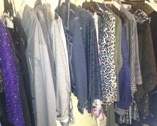 Other consigned clothing for women