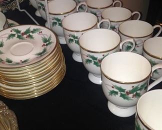 "Ribbon Holly" Christmas china