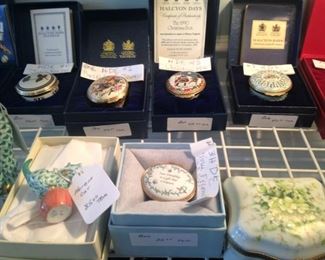 Enamel boxes