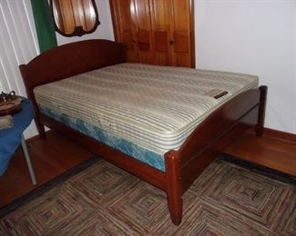 Maple Full Size Bed