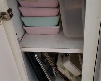 Small baking dishes