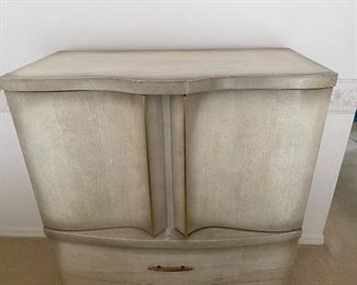 Offsite please make appointment to see 386-314-9997