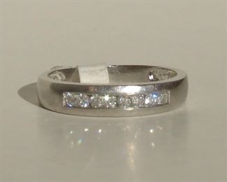 Lot 143 - Gents Platinum Gold and  8 Diamond Wedding Band Ring Size 9.5
