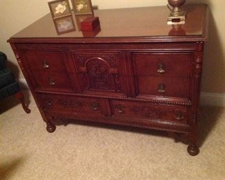 Antique Victorian Dresser 