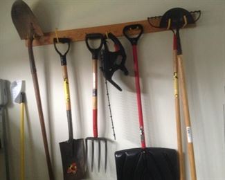 Yard Tools 