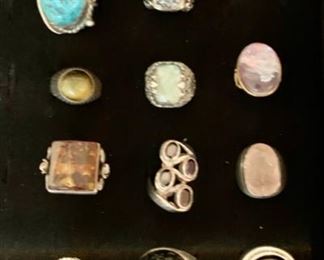 Cocktail Rings for Your Fingers