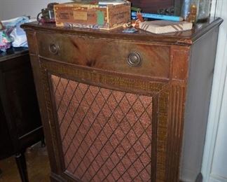 Radio cabinet