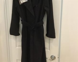 London fog  rain coat.  woman's size 8