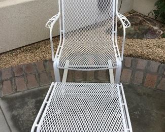 Retro white iron chair & ottoman