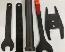 5 Assorted Fan Clutch / Pulley Tools 