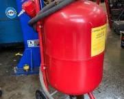 Central Pneumatic Portable  40 lb. Pressure Sand Blaster