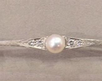 Antique Pearl and Gold Pin