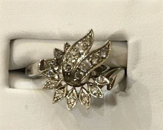 Vintage Diamond Ring in Gold