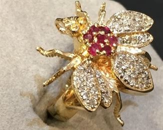 Ruby and Diamond Bee Ring in 14k yellow  Gold
