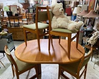 Lane mid century table and chairs