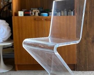 Acrylic Resin Z chair
Mid century modern 
Mcm
