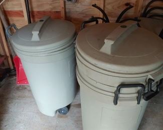 7 garbage cans for sale