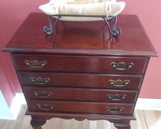 Flatware chest/Cabinet or use in for jewelry