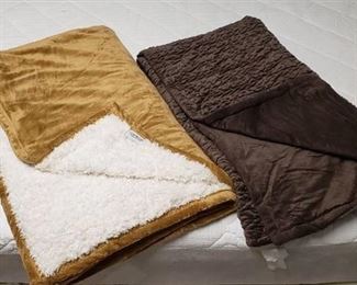 Lot of 2 - 100% Polyester Blanklets/Throws - 1 Gold/White & 1 Taupe Brown