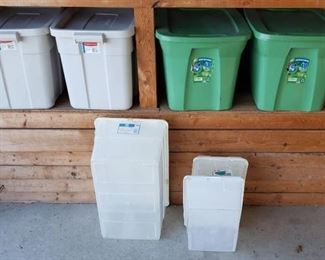 Lot of 7 Totes - Two 18 gal. Green, two Rubbermaid 18 gal. Cream, Tamor Clear Container and 2 Clear 12 Qt.
