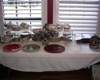 Royal Doulton "Clarendon" dinnerware, Harmony House "Wembley" dinnerware