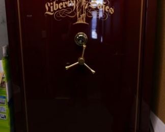 Like New Liberty Franklin Model 50 - Internet price (New) - $3,099 - Huge Estate Sale Price - $1,250 OBO 
 Purchaser Responsible to Move from home / load to own vehicle at their expense - I have a bid from a local mover who will move and load it for $160 / hour (4-man crew)
