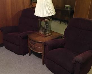 Recliner chairs