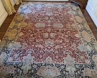 Close-up of the hand woven Persian Kashan wool rug, measuring 12' 2" x 8' 11".