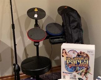 Wii Guitar Hero & drums, Dance Party, Game Matt. 