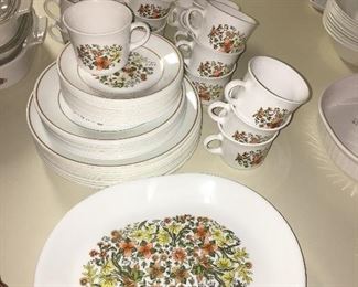 vintage corelle dish set