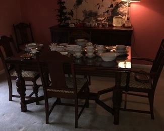 Dining table with 6 chairs