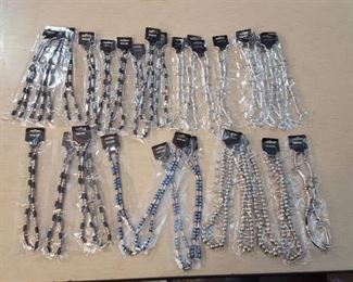approximately 32 necklaces - assorted styles