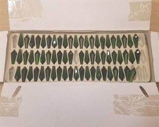 approximately 400 38mm green necklace pendants