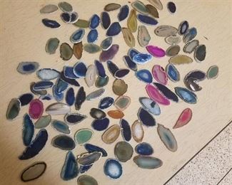 approximately 100 assorted polished geodes